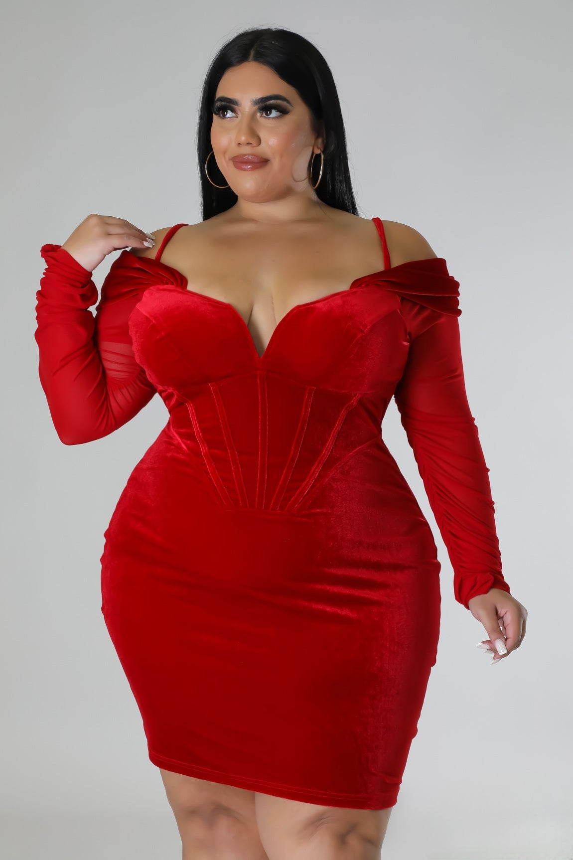 Vestido de terciopelo rojo fuego